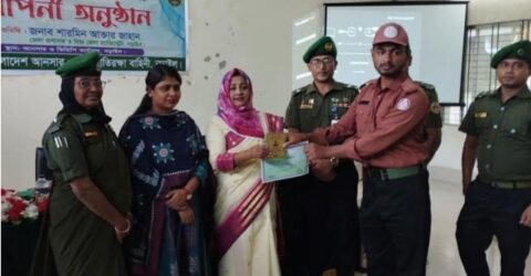 নড়াইলে গ্রাম পুলিশদের সম্মাননা প্রদান