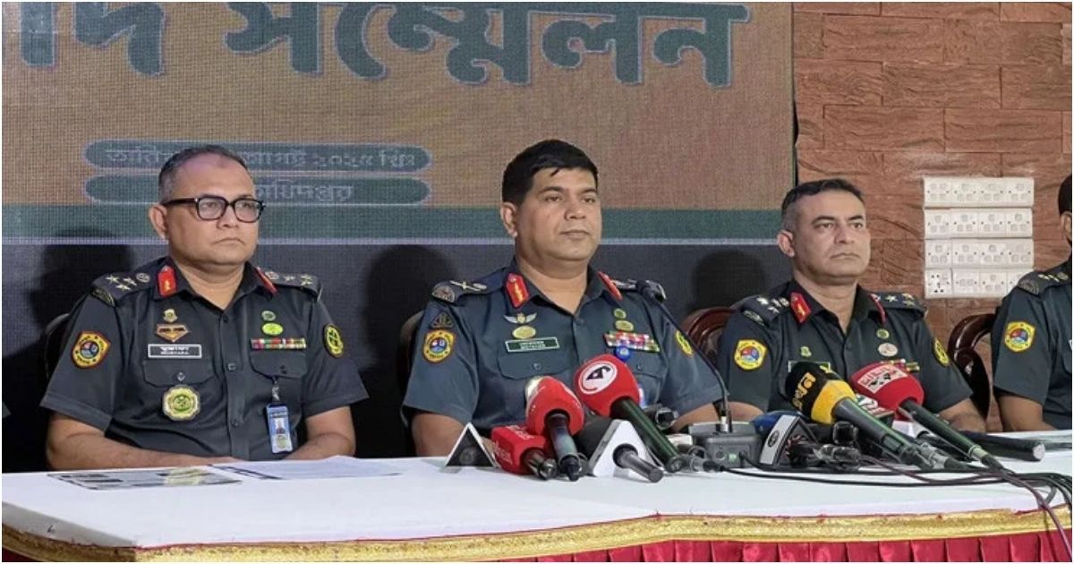 ৭০০ জন পলাতক এখনো, জঙ্গিসহ মোট ৯ জন আসামি বন্দি নেই: কারা মহাপরিদর্শকের ঘোষণা