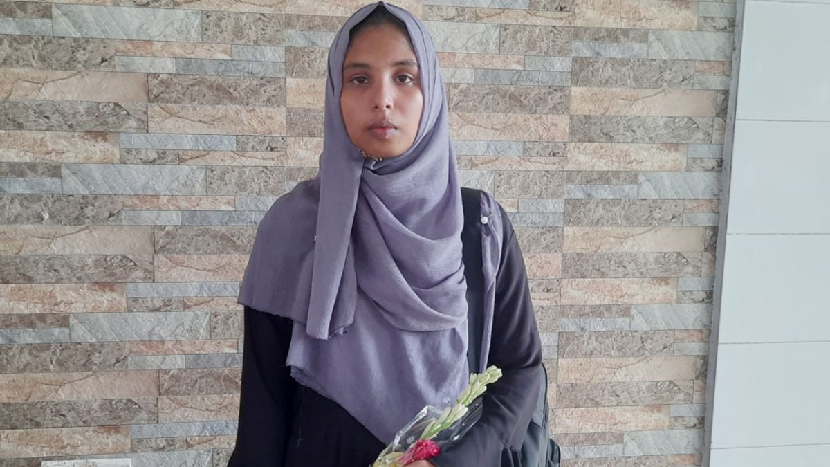 মাত্র ১২০ টাকায় পুলিশে চাকরি পেয়ে স্বপ্ন পূরণ জবেদা আক্তারের
