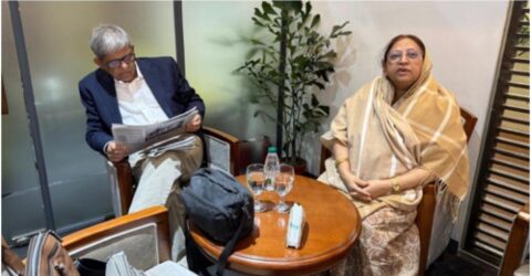 স্ত্রীর চিকিৎসার জন্য সিঙ্গাপুরে মির্জা ফখরুল