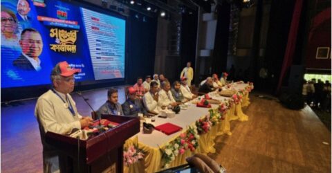 ডা: এ জেড এম জাহিদ হোসেনের মন্তব্য: সংবিধানে স্বৈরাচার থাকার কথা নয়, জনগণের কাছে যাওয়ার দাবি