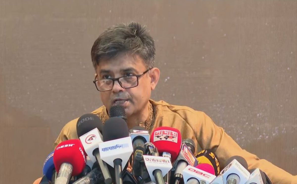 প্রধান উপদেষ্টার সফরসঙ্গীর সংখ্যা নিয়ে টিআইবির দাবি ভিত্তিহীন: প্রেস সচিব