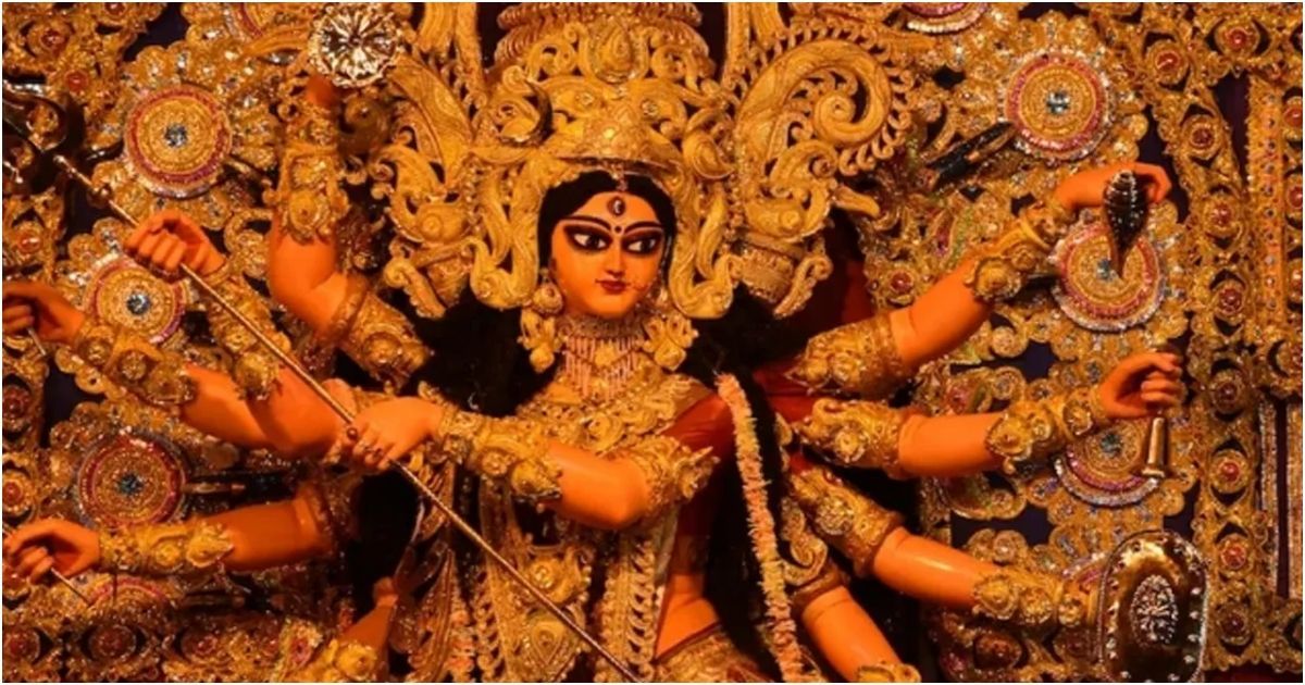 আজ মহাষষ্ঠী, শুরু হলো দেবী দুর্গা বরণের প্রস্তুতি