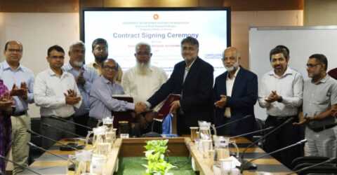 বাংলাদেশ সেতু কর্তৃপক্ষ ও আইইউটি-ডেভকন জেভির মধ্যে চুক্তি স্বাক্ষর