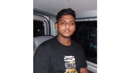 নুরাল পাগলার লাশে খড়ি দেয়ার অভিযোগে যুবক গ্রেফতার