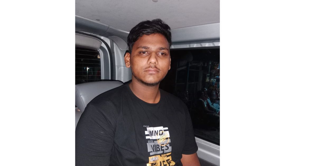 নুরাল পাগলার লাশে খড়ি দেয়ার অভিযোগে যুবক গ্রেফতার