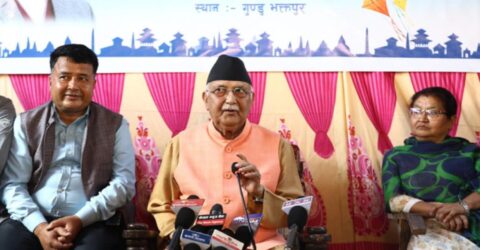 নেপালের ক্ষমতাচ্যুত প্রধানমন্ত্রী প্রকাশ্যে: বললেন, ‘দেশ ছেড়ে পালাবো না’