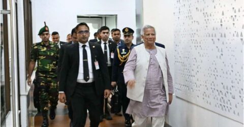 প্রধান উপদেষ্টা ফিরেছেন দেশে