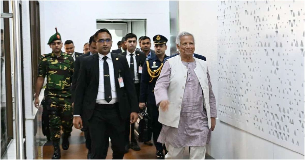 প্রধান উপদেষ্টা ফিরেছেন দেশে
