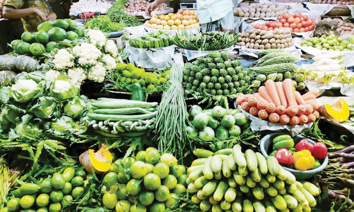 সবজির বাজারে উত্তাপ কমছেই না