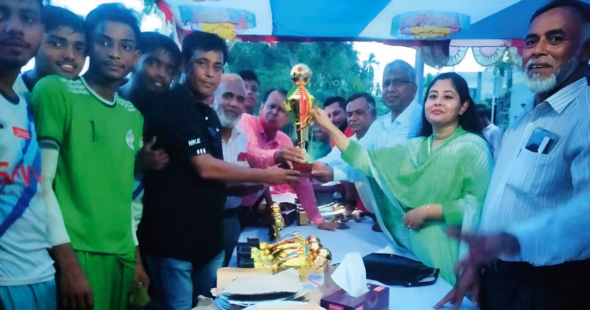 কাপাসিয়ায় চ্যাম্পিয়ন ঘাগটিয়া চালা উচ্চ বিদ্যালয়