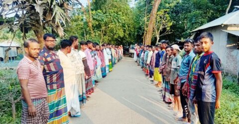 আমতলীতে ইটভাটা বন্ধের জন্য মানববন্ধন অনুষ্ঠিত