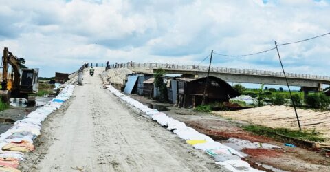 একটি ব্রিজের মাধ্যমে চরবাসীর স্বপ্ন পূরণ হলো