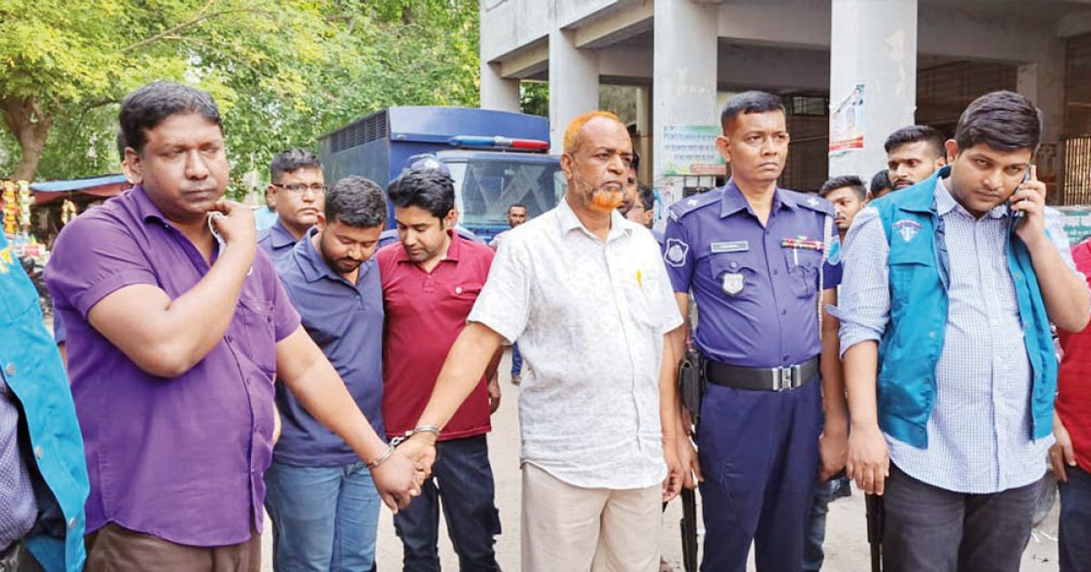 রাজবাড়ীতে বিআরটিএ অফিসে দালাল ও দুর্নীতির ভয়াল চিত্র