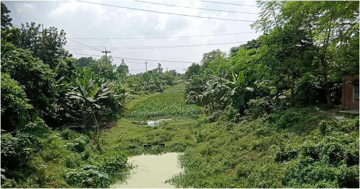 জয়পুরহাটে খননের তিন বছর পর שוב ভরাট হচ্ছে চিরি নদী