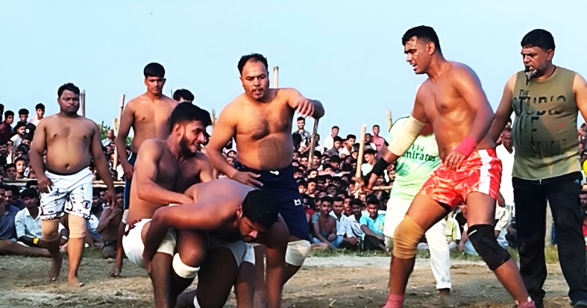 সোনারগাঁয়ে কাবাডি খেলায় দর্শকদের উপস্থিতি প্রাণবন্ত
