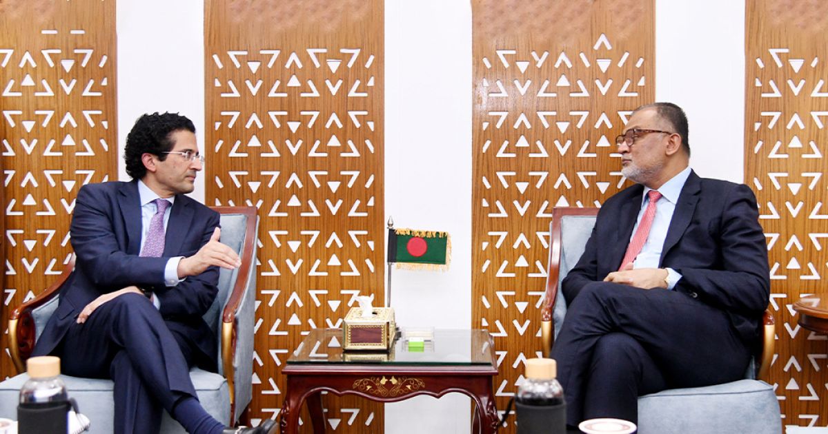 দ্বিপক্ষীয় বাণিজ্য উন্নয়নে গুরুত্বারোপ