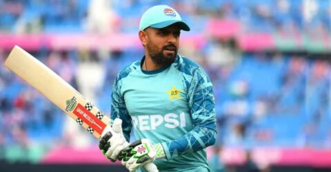 বিশ্ব রেকর্ড বেঁধে দিতে বাবরকে করতে হবে ৯ রান