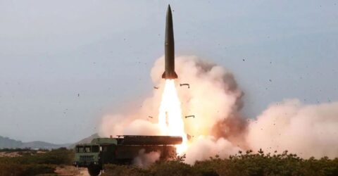 उत्तर কোরিয়ার ক্ষেপণাস্ত্র পরীক্ষা ট্রাম্পের দক্ষিণ কোরিয়া সফর শুরু হওয়ার আগে