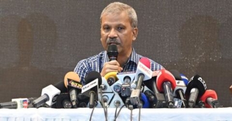 প্রধান উপদেষ্টা আসিফ নজরুল দ্রুতই গণভোটের সিদ্ধান্ত নেবেন