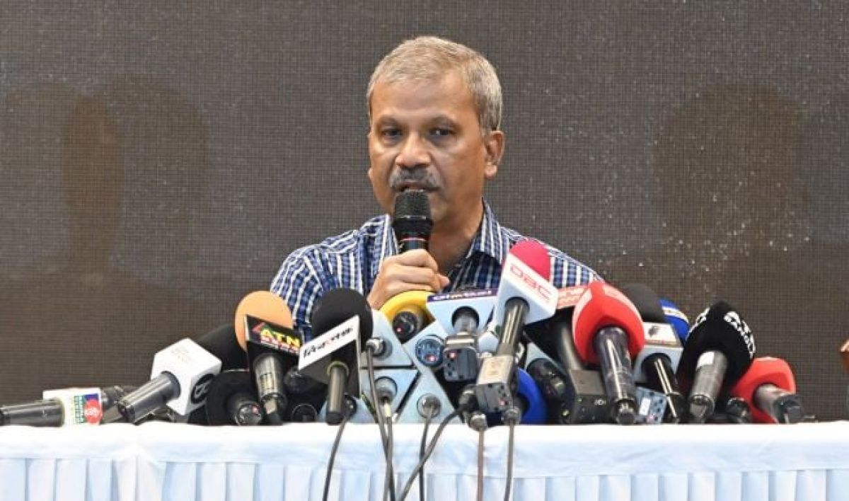 প্রধান উপদেষ্টা আসিফ নজরুল দ্রুতই গণভোটের সিদ্ধান্ত নেবেন