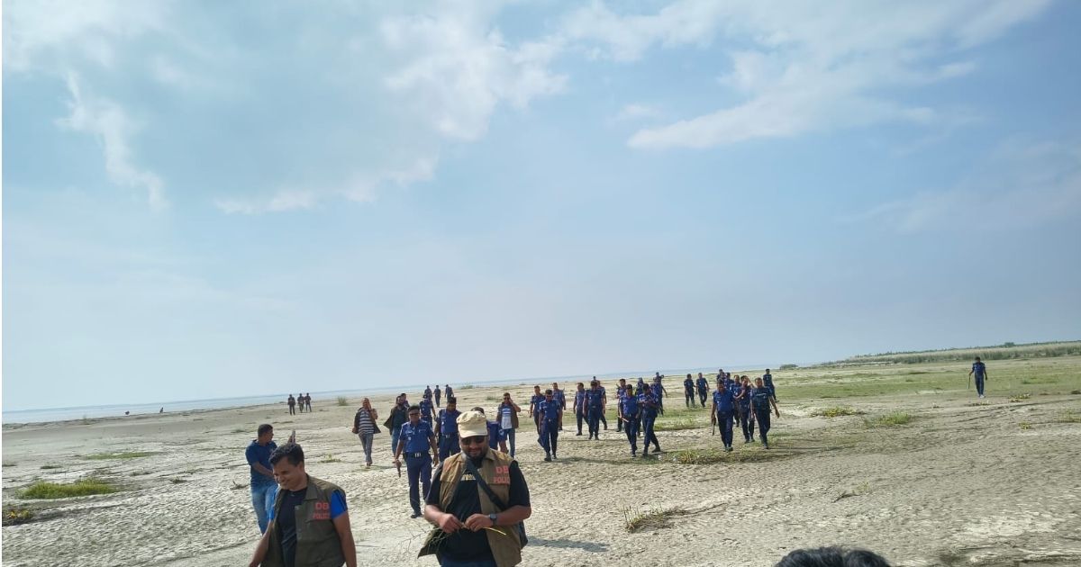 পদ্মার দুর্গম চরে সক্রিয় চরমপন্থী সন্ত্রাসী গ্রুপগুলো