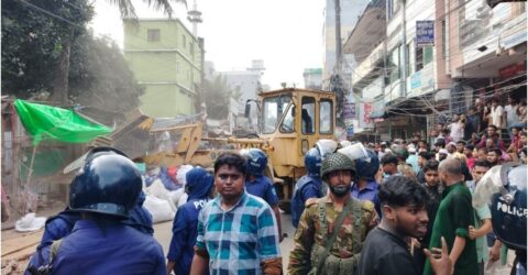 হাটহাজারীতে সরকারি সম্পদ উচ্ছেদ অভিযান, কোটি টাকার সম্পদ পুনরুদ্ধার