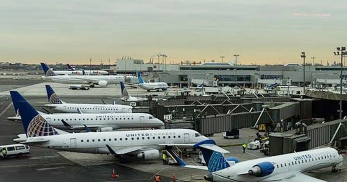যুক্তরাষ্ট্রে রেকর্ড শাটডাউনে বিমানবন্দর অচল, হাজারো ফ্লাইট বাতিল