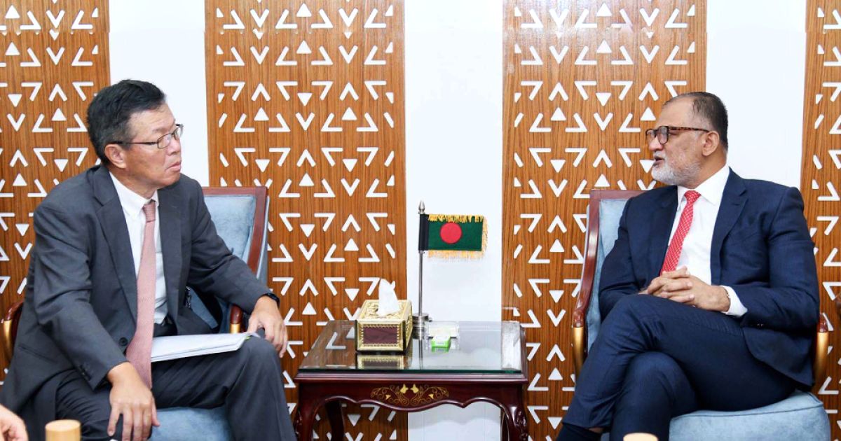 জাপানের রাষ্ট্রদূত ও বাণিজ্য উপদেষ্টার মধ্যে গুরুত্বপূর্ণ বৈঠক