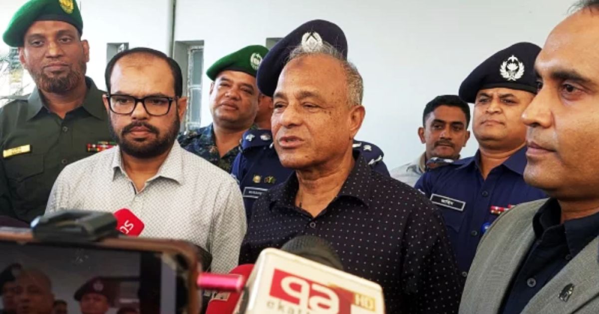 সরকারের কোনো চাপ নেই শেখ হাসিনার রায় ও নির্বাচনের বিষয়ে, স্বরাষ্ট্র উপদেষ্টা