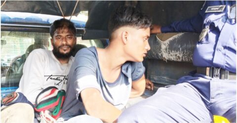 অটোরিকশা ছিনতাইয়ের চেষ্টা, জনতার হাতে ধরা দুজন