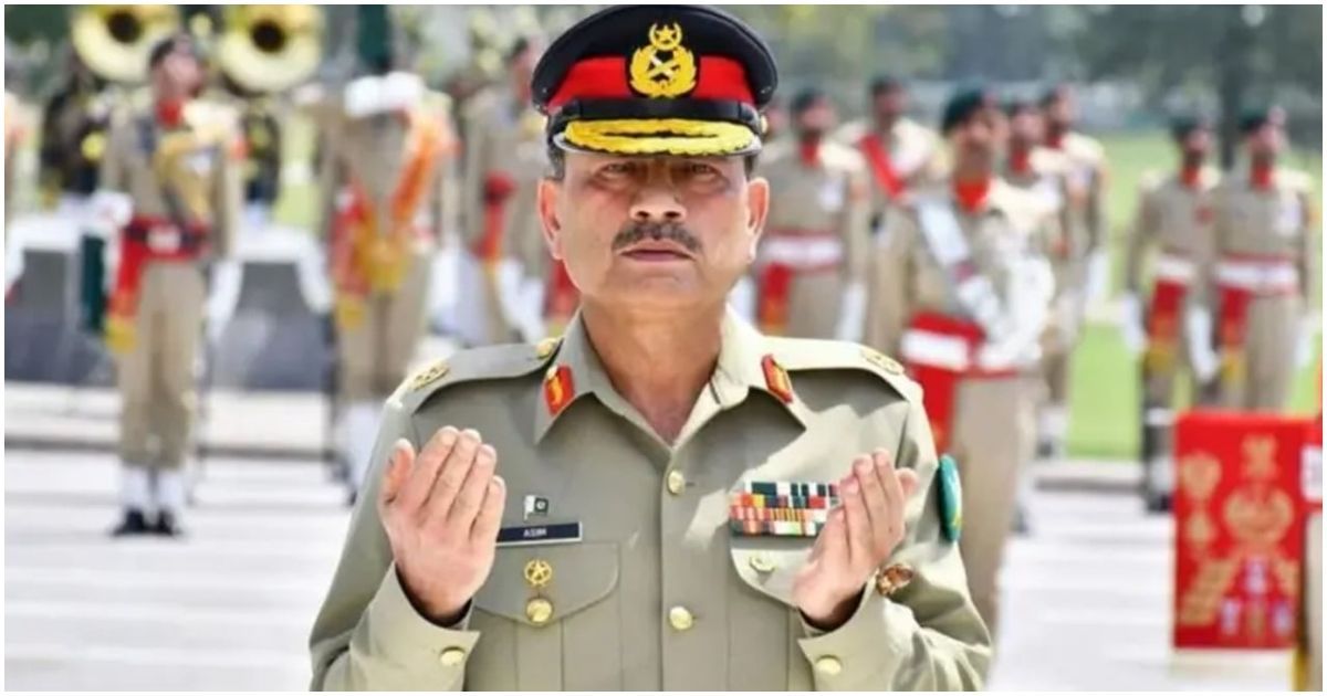 পাকিস্তানে আজীবন দায়মুক্তি এবং সেনাপ্রধানের ক্ষমতা বৃদ্ধি