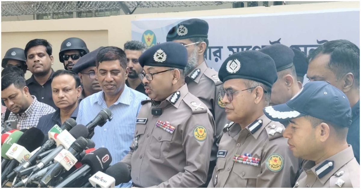 অফিসারদের সঙ্গে খারাপ আচরণ করবেন না: ডিএমপি কমিশনার