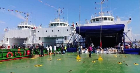 চট্টগ্রামে তৈরি আরও তিন জাহাজ গেল আমিরাতে