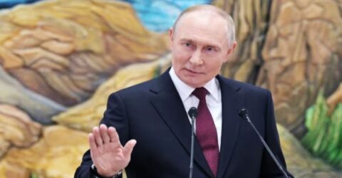 শান্তি চুক্তি এখন সম্পূর্ণ অপ্রয়োজনীয়: পুতিন