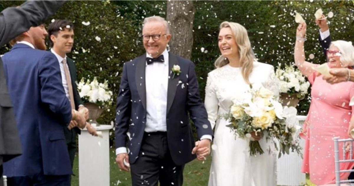 প্রেমিকা জোডি হেইডনকে বিয়ে করলেন অস্ট্রেলীয় প্রধানমন্ত্রী অ্যান্থনি আলবানিজ