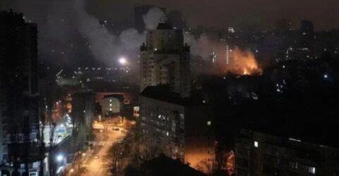 ইউক্রেনে রাশিয়ার হামলা: বিদ্যুৎবিচ্ছিন্ন ৫ লাখ মানুষ