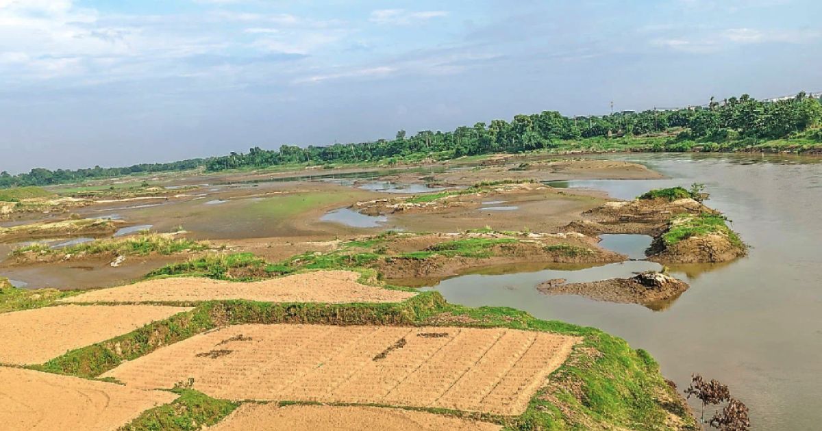 শীতের আগে গোমতী নদীতে পানির সংকটের কারণে কৃষির অনিশ্চয়তা