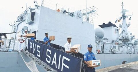 পাকিস্তানের সমুদ্রপথে শ্রীলঙ্কায় ত্রাণ পাঠানোর উদ্যোগ