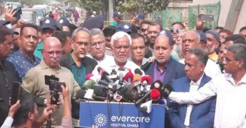 খালেদা জিয়ার শারীরিক অবস্থা স্থিতিশীল, গুজবে কান না দেওয়ার অনুরোধ