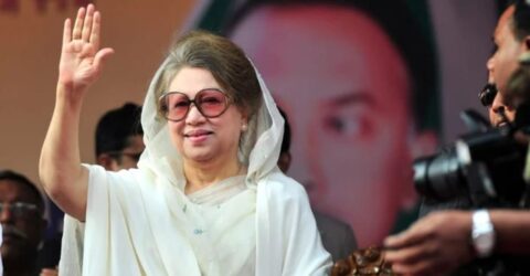 খালেদা জিয়ার চিকিৎসার জন্য কাতারের রয়েল অ্যাম্বুলেন্স ঢাকায় להגיע অনুমোদন