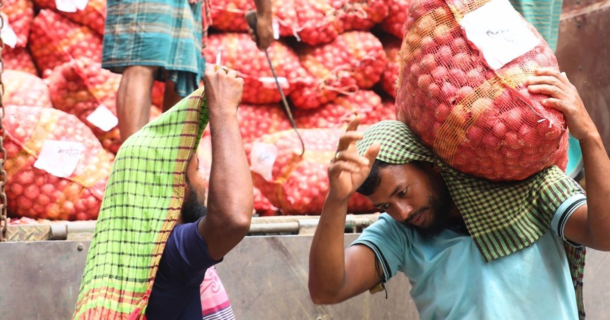 সরকারের সীমিত আকারে পেঁয়াজ আমদানির অনুমতি