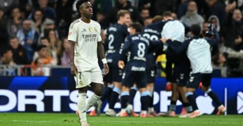 ঘরের মাঠে রিয়ালের ভয়াবহ পরাজয়: তিন লাল কার্ডের ম্যাচে হারল রিয়াল মাদ্রিদ