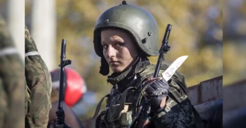 রাশিয়ার বিরুদ্ধে লড়ছেন ইউক্রেনের ৭০ হাজার নারী সেনা