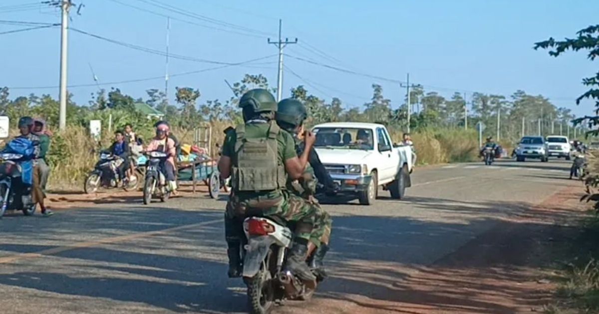 থাইল্যান্ড-কম্বোডিয়া সীমান্তে আবার উত্তেজনা, গোলাগুলিতে আহত ২, লাখো মানুষ সরিয়ে নেওয়া হচ্ছে