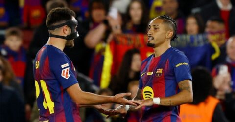 রাফিনিয়ার জোড়া গোলের সাহায্যে ওসাসুনাকে হারিয়ে রিয়ালের পয়েন্ট ব্যবধানে এগিয়ে গেল বার্সেলোনা