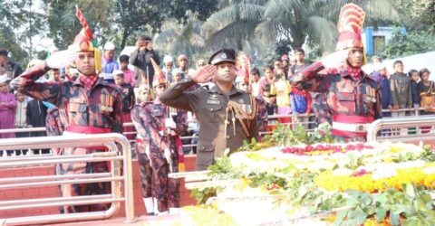 বীরশ্রেষ্ঠ নূর মোহাম্মদের সমাধিতে বিজিবির গভীর শ্রদ্ধা