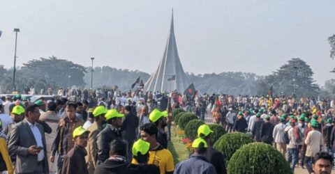 সাভারে বিজয় উদযাপন আর শহীদদের প্রতি শ্রদ্ধা