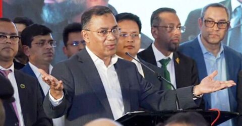 তারেক রহমানের অনুরোধ: আমাকে বিদায় দিতে এয়ারপোর্টে যাবেন না বিএনপি নেতাকর্মীরা