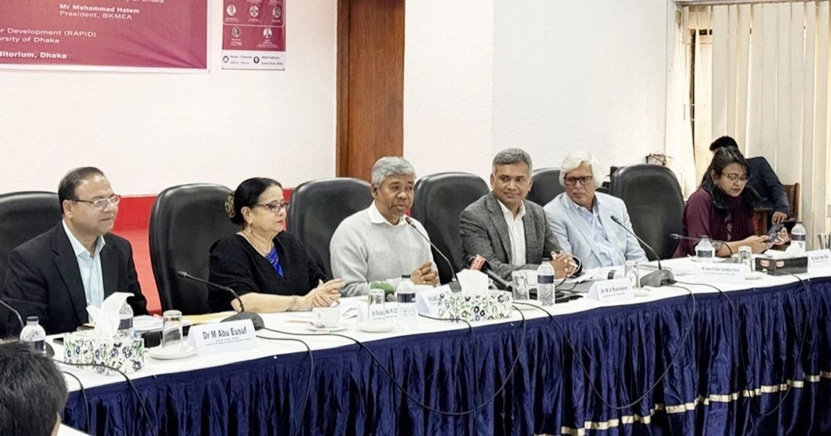 মোবাইল আমদানিতে শুল্ক কমানোর পরিকল্পনা এবং দাম হ্রাসের উদ্যোগ